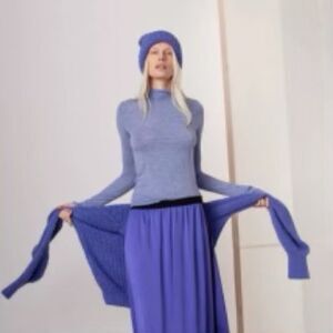 Humanoid Sachin cornflower top 